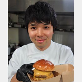 「元麻布デリバリーキッチン」料理長の塩田洋介さん（提供写真）