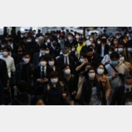 出勤風景は様変わり（Ｃ）日刊ゲンダイ