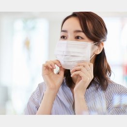 マスクに加えて一工夫（Ｃ）PIXTA