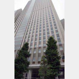 地銀は戦々恐々（写真は金融庁の入る合同庁舎7号館）／（Ｃ）日刊ゲンダイ