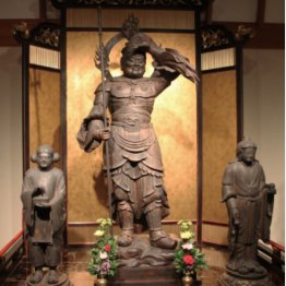 鞍馬寺の毘沙門天三尊立像（鞍馬寺HPから）