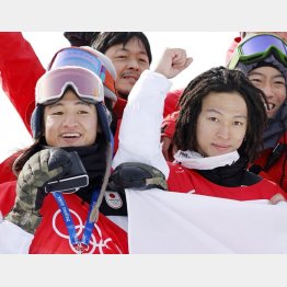 平野歩夢（右）と海祝（左）は兄弟で出場（Ｃ）共同通信社