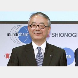 一矢報いるか（塩野義製薬の手代木功社長）／（Ｃ）日刊ゲンダイ