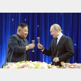 核に乾杯なのか？（Ｃ）朝鮮通信＝共同