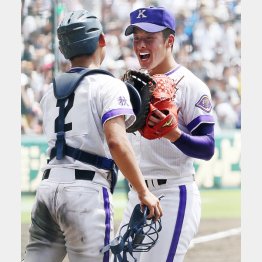 夏の甲子園で決勝まで進んだ金足農の吉田（Ｃ）日刊ゲンダイ