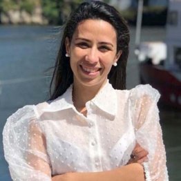 マッサージセラピストのバネッサさん（ファイスブックから）