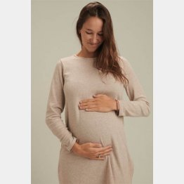 アンナ・フランツィスカ・フンガーさん（レディットから）