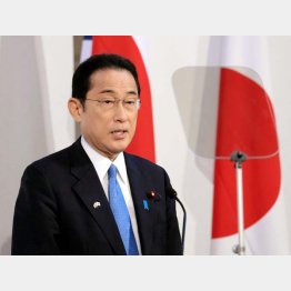 ロンドンの金融街シティーで講演する岸田首相＝5日（代表撮影）