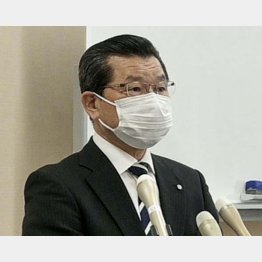 まだ300万円は戻っていない（会見する阿武町の花田憲彦町長）／（Ｃ）共同通信社