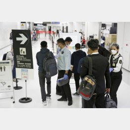 入国も緩和された（Ｃ）共同通信社