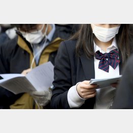 大学生活が困難でも、やっぱり行きたい（Ｃ）共同通信社