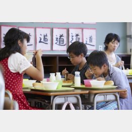 夏休みは給食もなくなる…（Ｃ）PIXTA