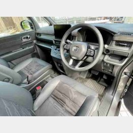 「AIR」グレードの室内（写真）小沢コージ