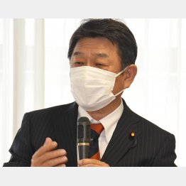 「年金3割カット」をチラつかせて有権者を脅している（自民党の茂木敏充幹事長）／（Ｃ）日刊ゲンダイ