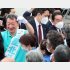 選挙初日は岸田首相（右）が駆け付けた自民・星北斗候補（Ｃ）日刊ゲンダイ
