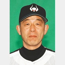 元近鉄ブルペンコーチの石山一秀（当時）／（Ｃ）共同通信社