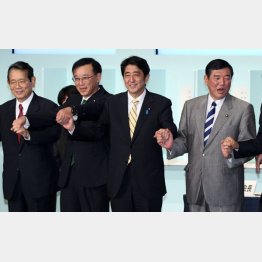 2012年自民党総裁選、本命ではなかった安倍晋三氏が大差で総裁に就任（Ｃ）日刊ゲンダイ