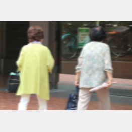 広場や公園の面倒まで見切れません（提供写真）