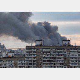 ロシアの空爆を受けるウクライナ首都キーウ（Ｃ）ロイター