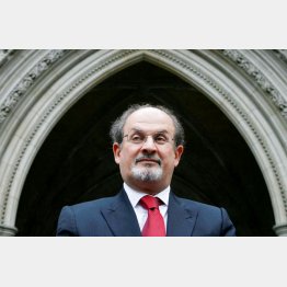 「悪魔の詩」の著者サルマン・ラシュディ氏（Ｃ）ロイター