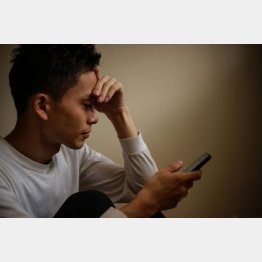 同情心をあおる嘘を次々と（写真はイメージ）／（Ｃ）yamasan／iStock