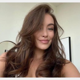 これが今のロシア社会の現実か（逮捕されたヴェロニカ・ロジノヴァさん）／（インスタグラムから）