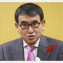 記者会見でマイナンバーカードの普及促進策を発表した河野デジタル相（Ｃ）共同通信社