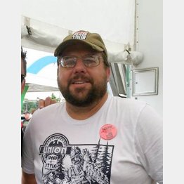 人口わずか198人の村に住むスコットさん（本人のフェイスブックから）