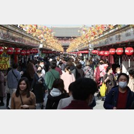 賑わいを取り戻してきたが…（東京・浅草）／（Ｃ）日刊ゲンダイ