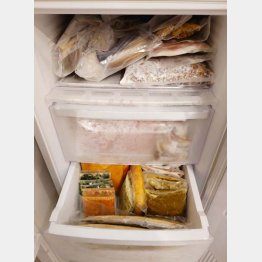 小平さんのサブ冷凍庫。コロナ禍で所有者は増えたという（Ｃ）日刊ゲンダイ