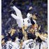 長らくのご愛読ありがとうございました（写真は、2005年優勝胴上げのシーン）／（Ｃ）日刊ゲンダイ