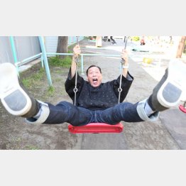 「好きなときに寝て、好きなときに起きる」とヨネスケさん（Ｃ）日刊ゲンダイ