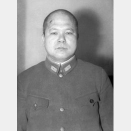 田中隆吉。特務機関として中国での工作や作戦に従事し、陸軍省兵務局長、陸軍中野学校長などを歴任。戦後、極東国際軍事裁判で検察側証人として証言を行った。写真は兵務局長在任時の1941年撮影（Ｃ）共同通信社