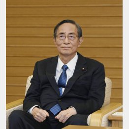 衆院議院運営委員会の理事らと懇談する方式、冒頭1分半以降は非公開の質疑応答。これが説明責任か（細田博之衆院議長）／（Ｃ）共同通信社