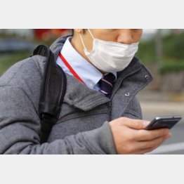 動き遅すぎ…（Ｃ）日刊ゲンダイ