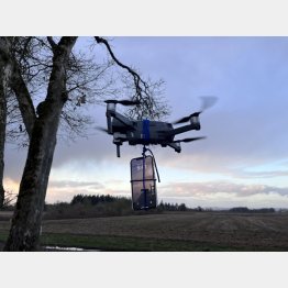 車が雪に埋もれて身動き取れない…誰にも行く先告げてない…（LCSSRがフェイスブックに投稿した再現写真）