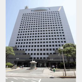 警察も変わっていかなければ…（神奈川県警本部）／（Ｃ）日刊ゲンダイ