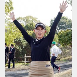 黄金世代12人目V（吉本ひかる）／（Ｃ）日刊ゲンダイ