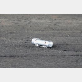 岸田首相の演説会場に残されていた筒状のもの（Ｃ）共同通信社