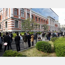 判決公判の日の神戸地裁（写真）筆者