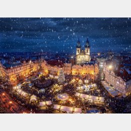 まるで絵本の様だ（首都プラハの旧市街広場）／（提供写真）