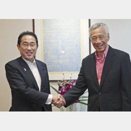 満面の笑みだったが…（内閣広報室提供・共同）