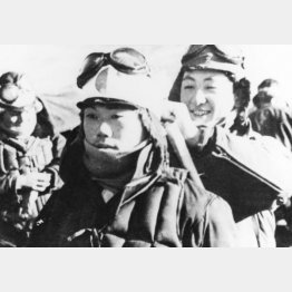 日の丸の鉢巻きを締めて出撃する神風特攻隊（Ｃ）US NAVYs／SCIENCE PHOTO LIBRARY／共同イメージズ