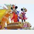 東京ディズニーランドの新パレードに登場したミッキーマウス（左）とミニーマウス（Ｃ）共同通信社