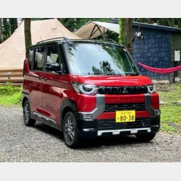 独自のやんちゃフェイス（写真）小沢コージ