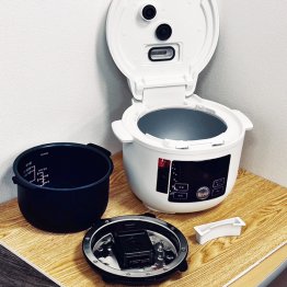 タイガーの電気圧力鍋「COKーA220」／（筆者提供）