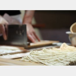 蕎麦打ちだって悪くないけど…（写真はイメージ）