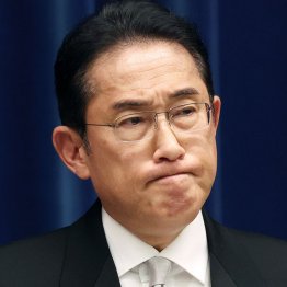 内閣改造、約５割が評価せず（岸田首相）／（Ｃ）J M P A