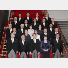 自分たちの「物価対策」だけは超万全（Ｃ）共同通信社