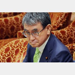 ほとんど借金で賄うのに緊急性が疑われる事業のオンパレード…（河野太郎行革担当相）／（Ｃ）日刊ゲンダイ